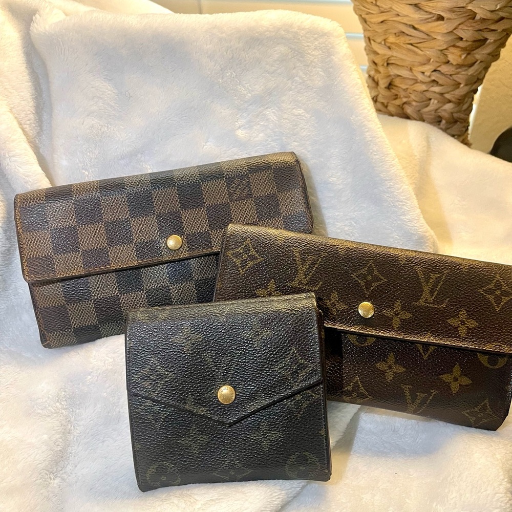 Authentic Louis Vuitton Monogram and Damier Ebene wallets (set of 3)